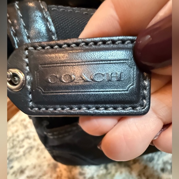 Coach Shoulder Signature Handbag/Purse with Dust bag! EUC. . - Picture 4 of 16